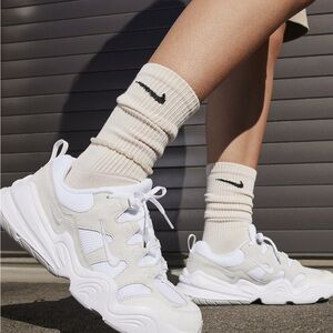 Nike tech Hera Sneakers